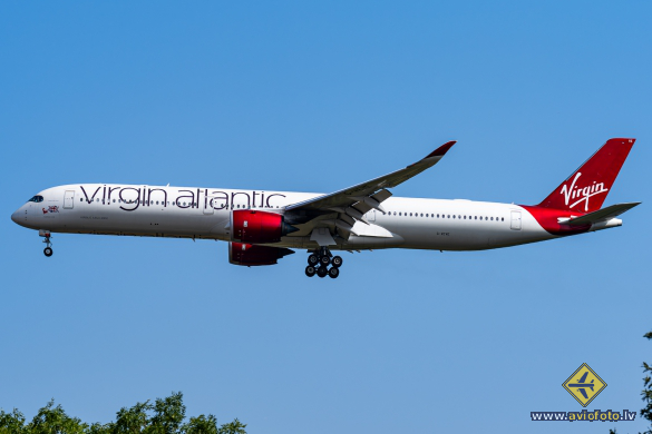Airbus A350-1041